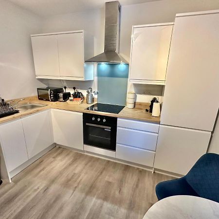 Serenity Retreat - Tranquil Apartment Close To Beach Bournemouth Buitenkant foto